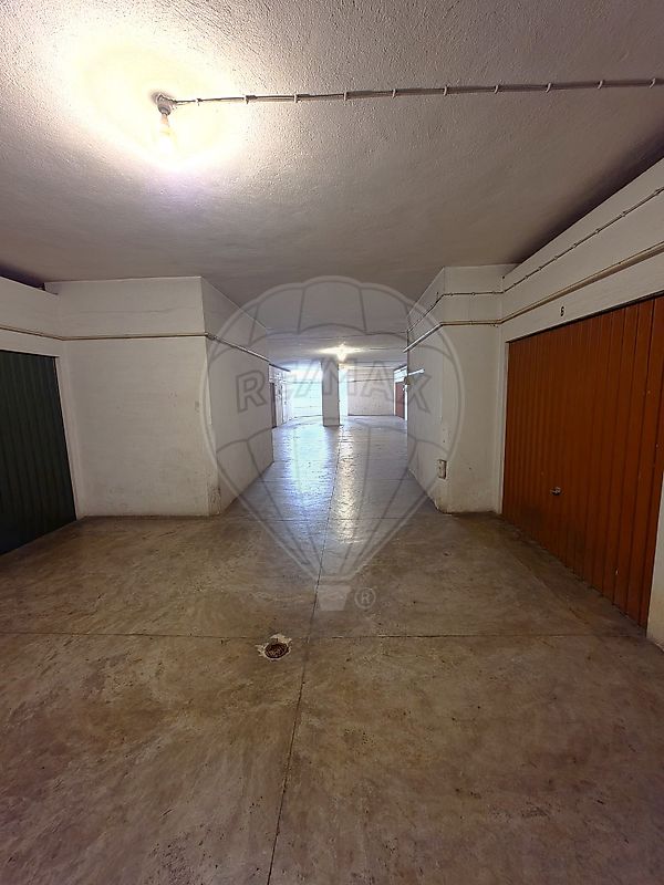 Garagem - Massamá e Monte Abraão, Sintra, Lisboa