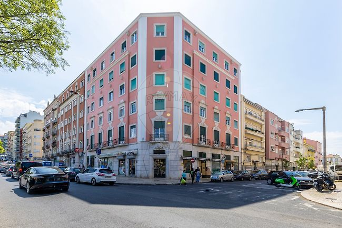 Apartamento T5 à venda em Lisboa