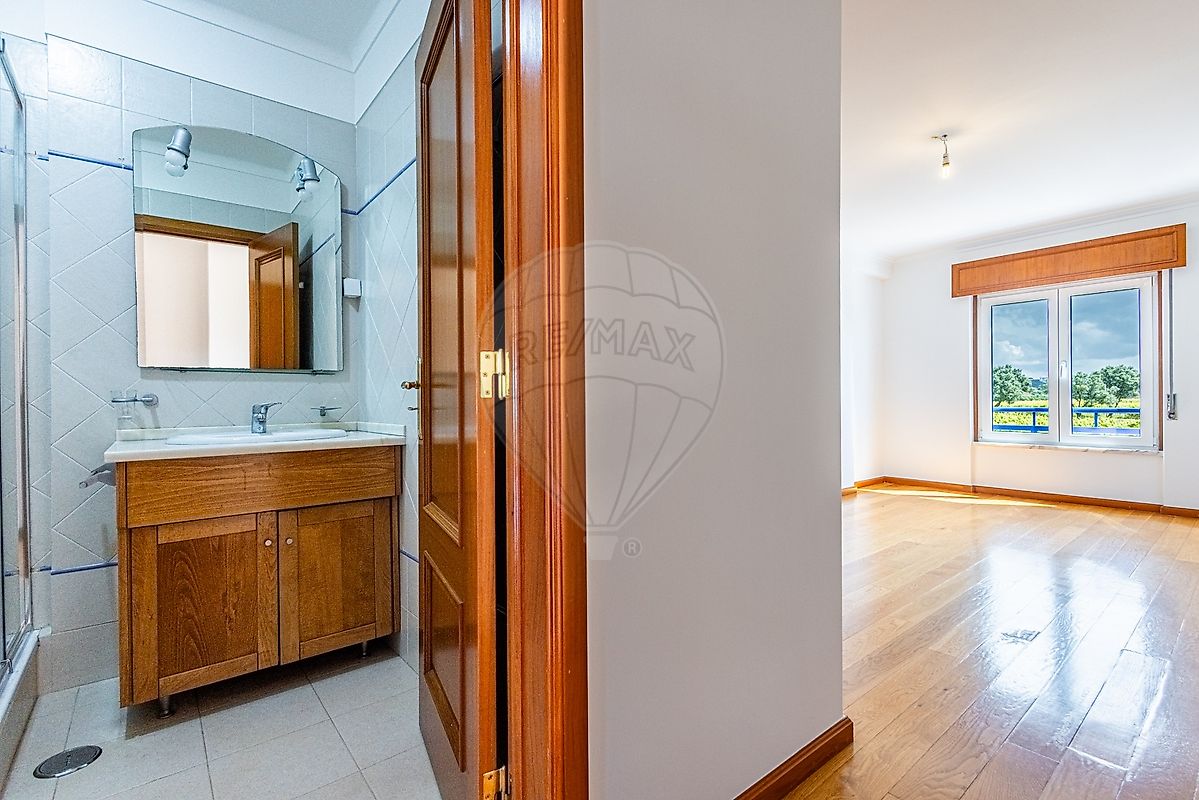 Apartamento T2 em Carcavelos e Parede 21