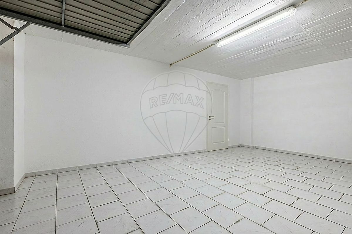 Apartamento T2 em Carcavelos e Parede 28