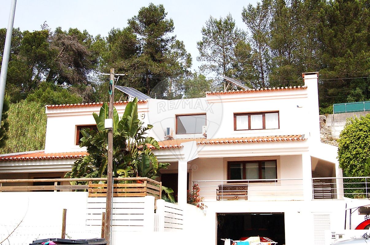 Moradia T5 à venda em Oeiras