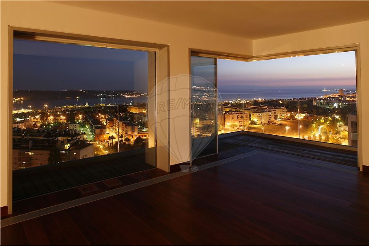 Apartamento T4 à venda em Lisboa