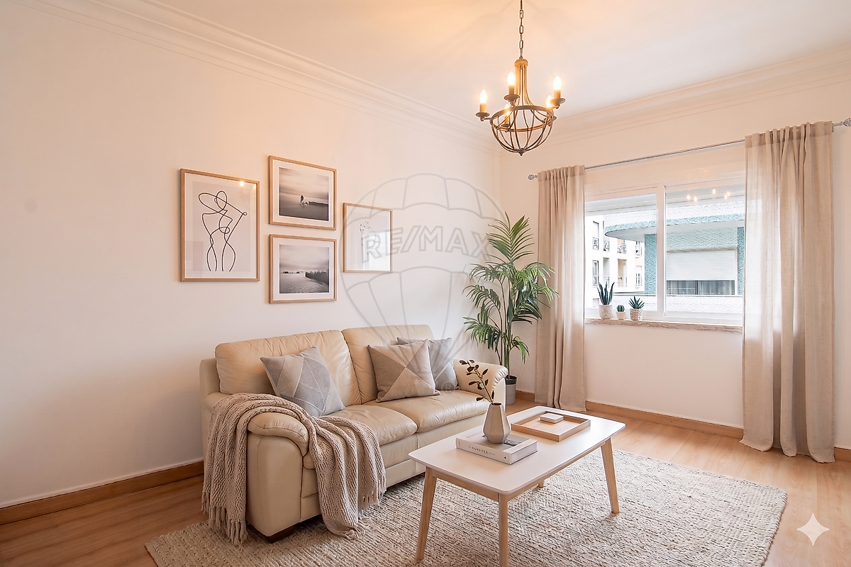 Apartamento T4 à venda em Almada