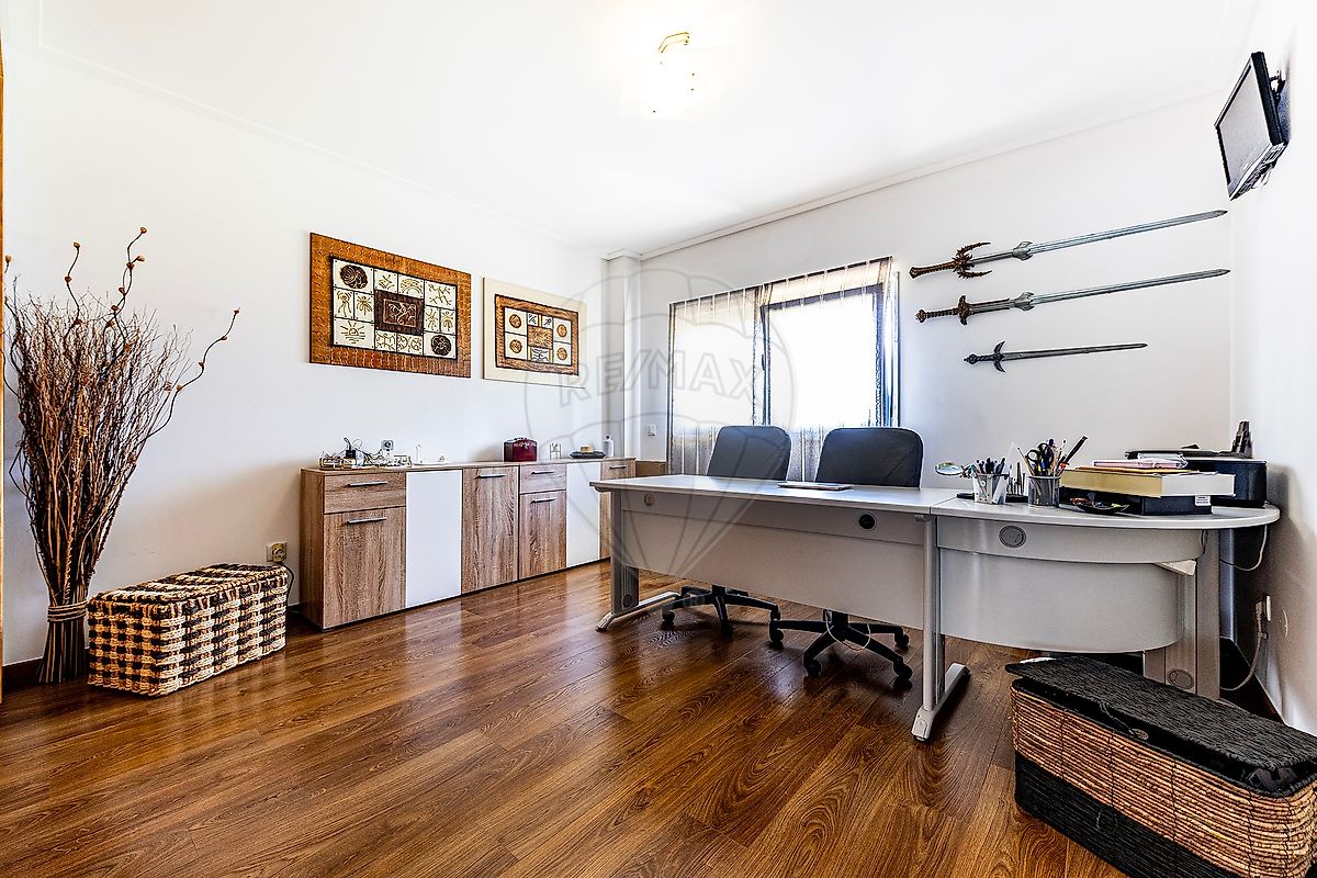 Apartamento T4 à venda em Santo António da Charneca, Barreiro — foto 11