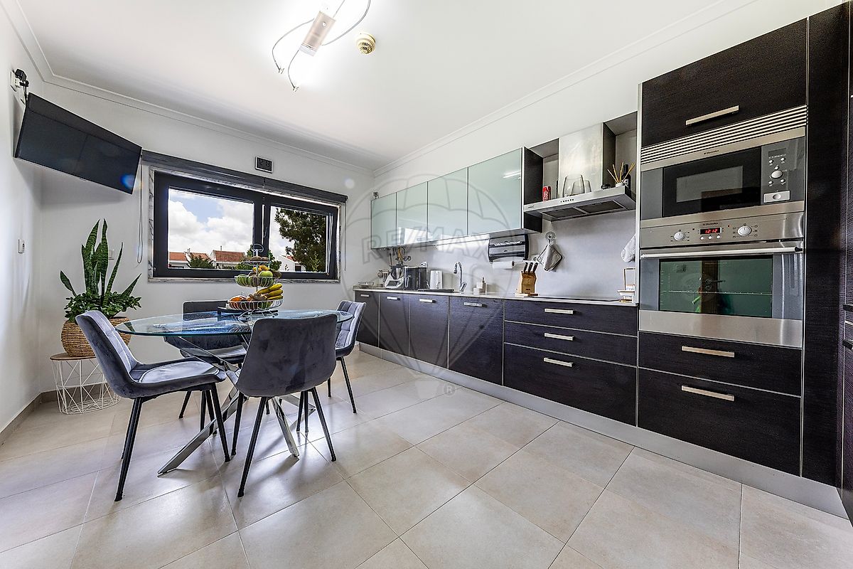 Apartamento T4 à venda em Santo António da Charneca, Barreiro — foto 9