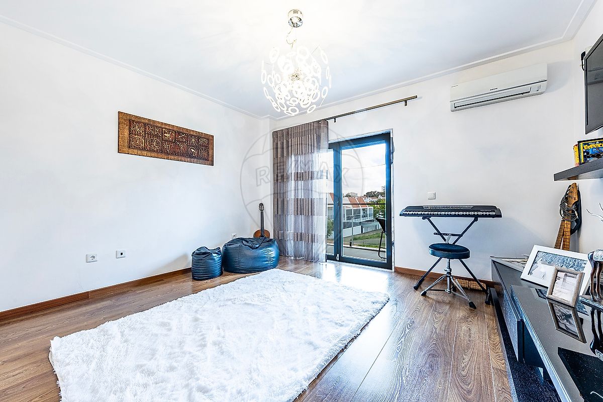 Apartamento T4 à venda em Santo António da Charneca, Barreiro — foto 15
