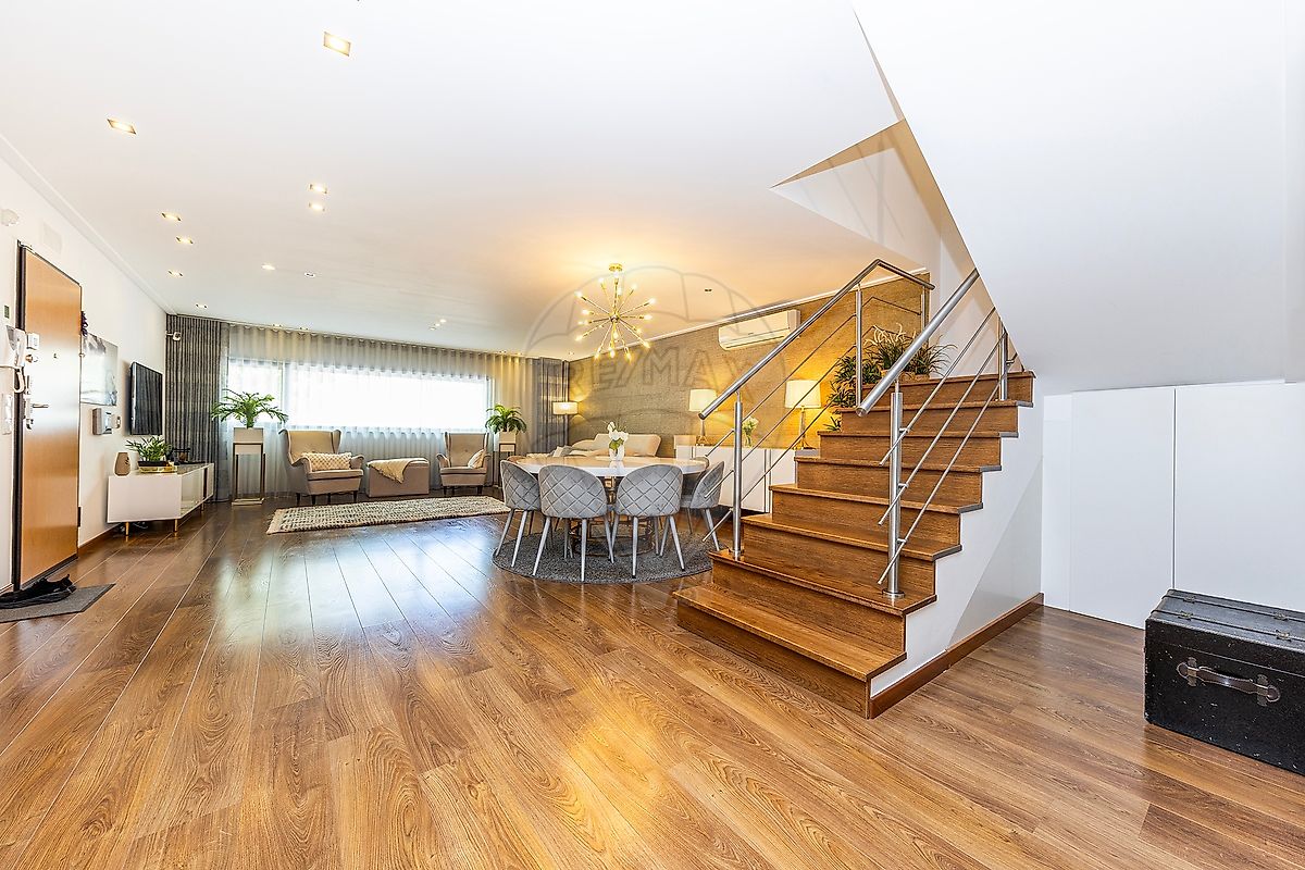 Apartamento T4 à venda em Santo António da Charneca, Barreiro — foto 6
