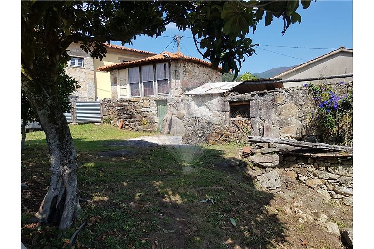 Moradia T0 para venda