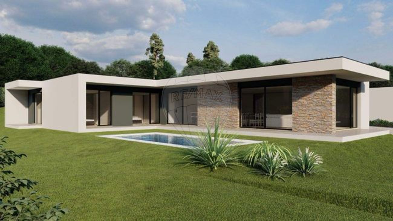Moradia T4 para venda
