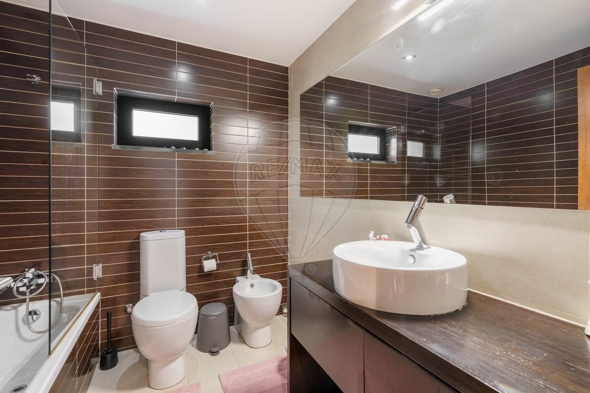 listing 123001034-1556 picture-0