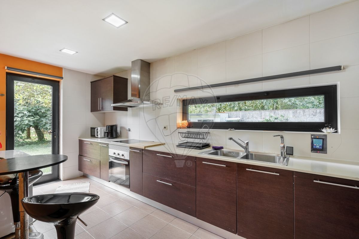 listing 123001034-1556 picture-0