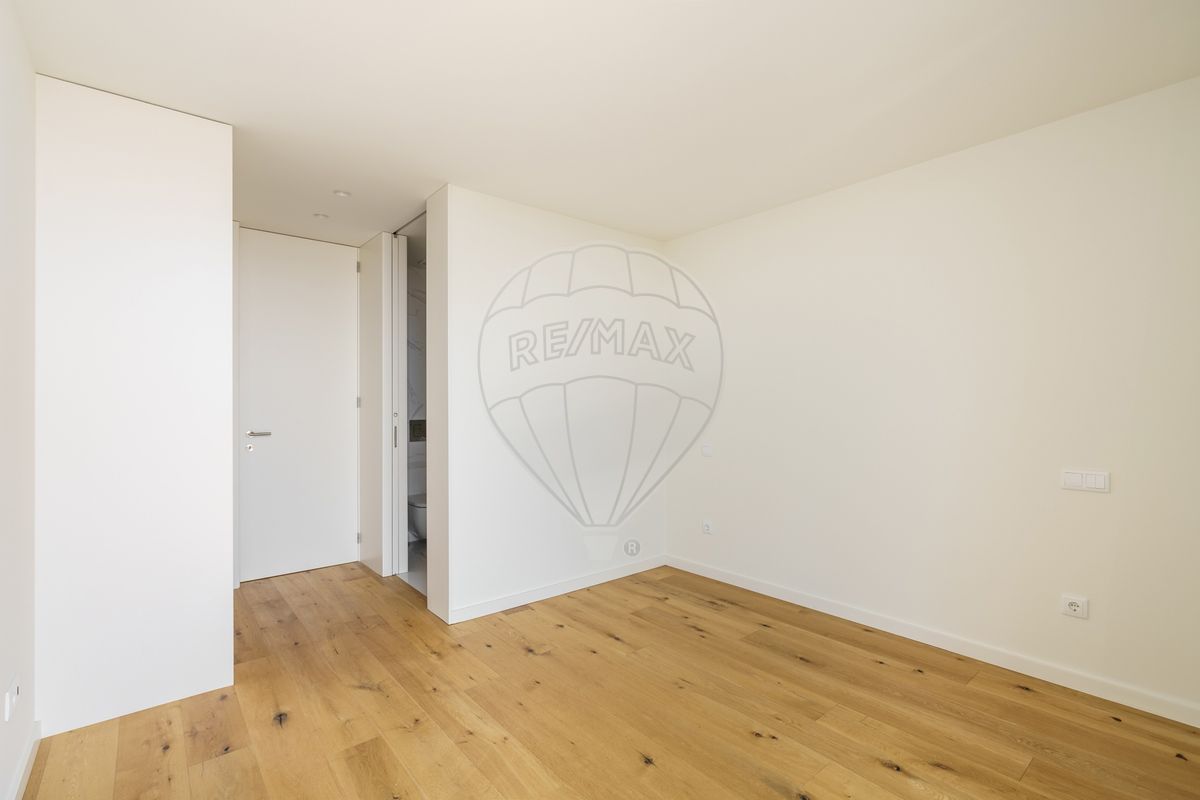 listing 123001034-1570 picture-0
