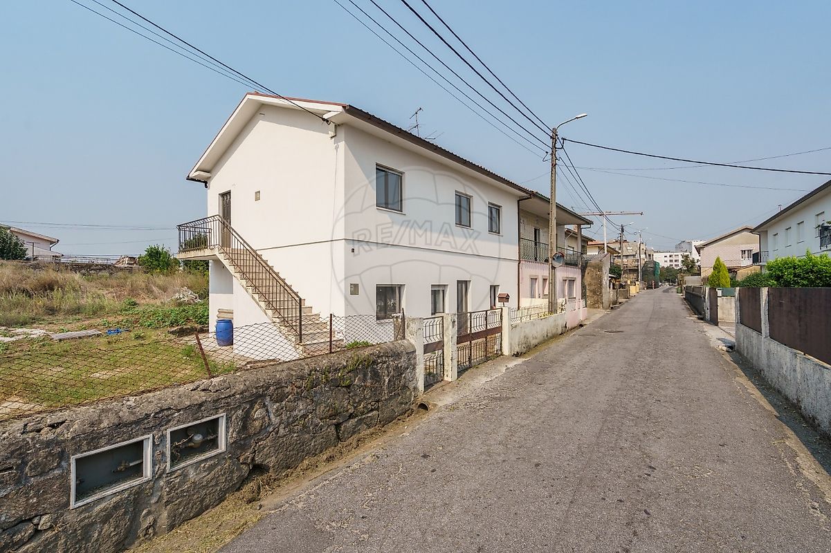 Moradia - Ferreiros, Prozelo e Besteiros, Amares, Braga