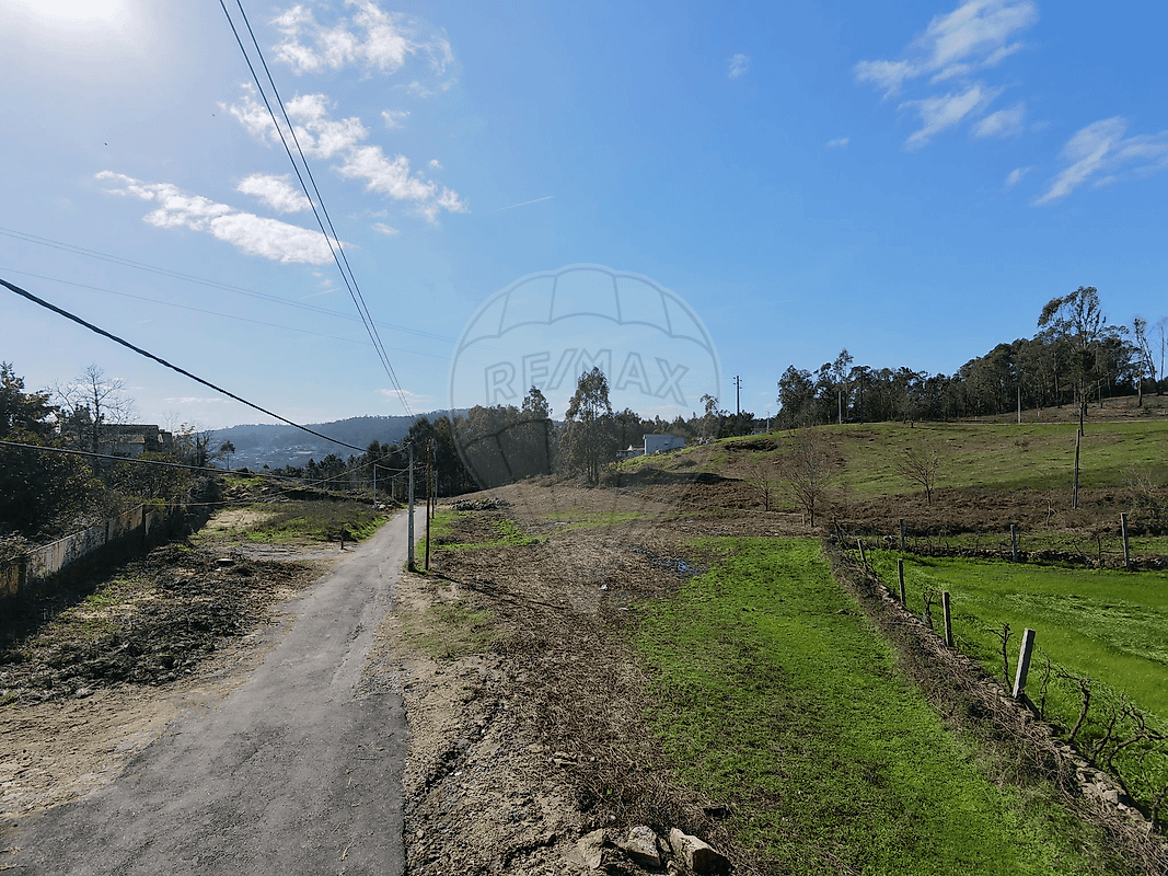 Terreno - Esqueiros, Nevogilde e Travassós, Vila Verde, Braga