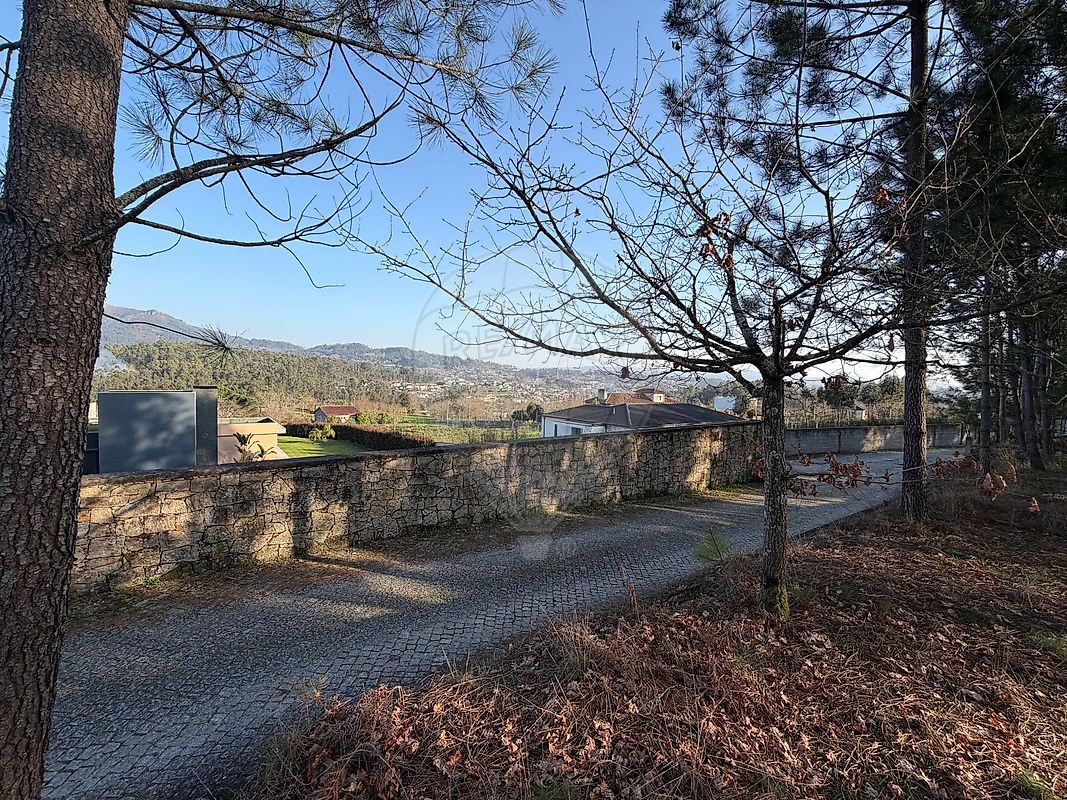 Terreno à venda em Amares