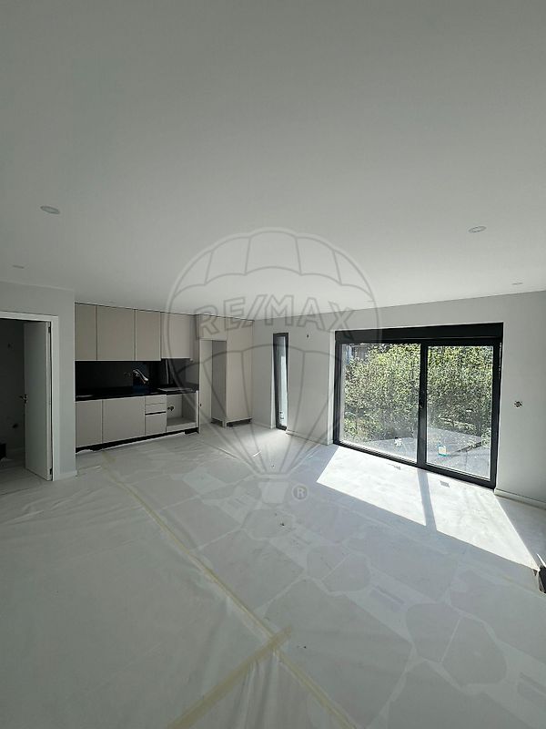 Apartamento T1 à venda em Amares