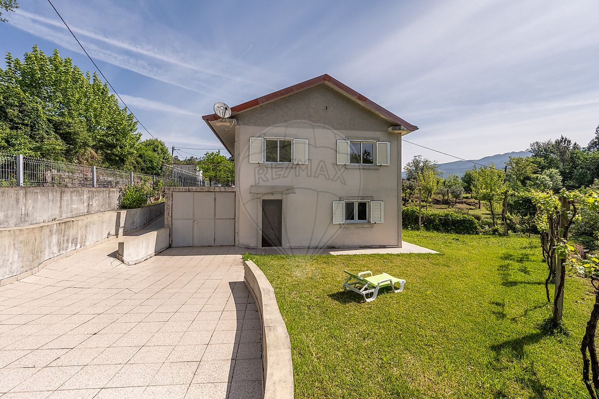 Moradia - Valdreu, Vila Verde, Braga