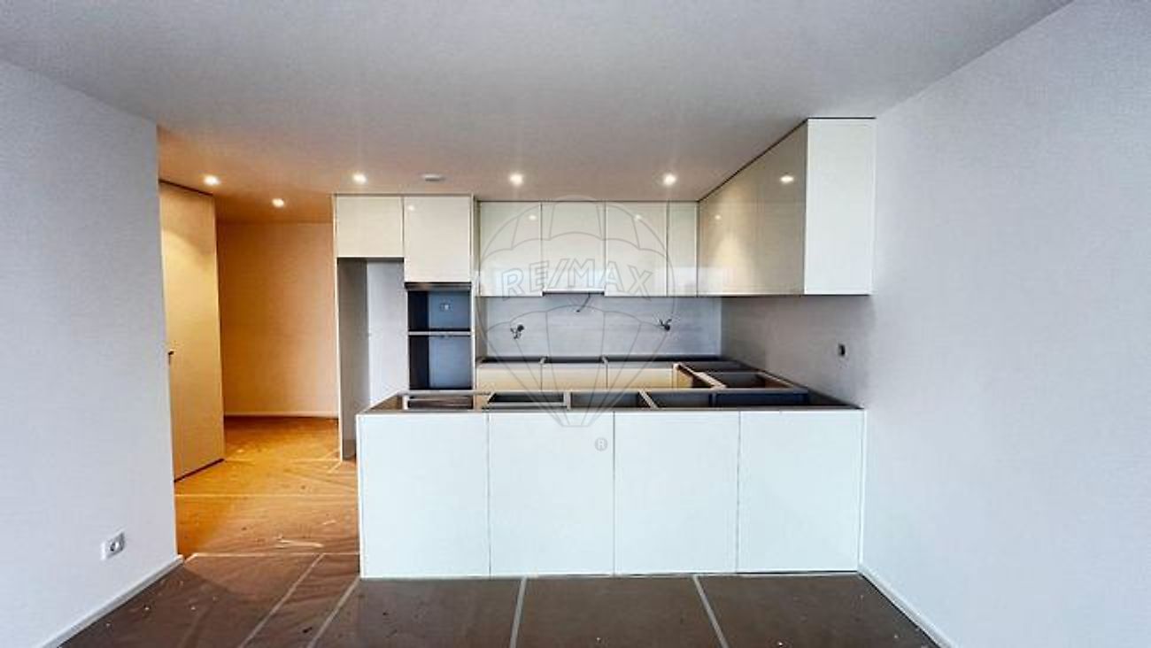 Apartamento - Ferreiros, Prozelo e Besteiros, Amares, Braga