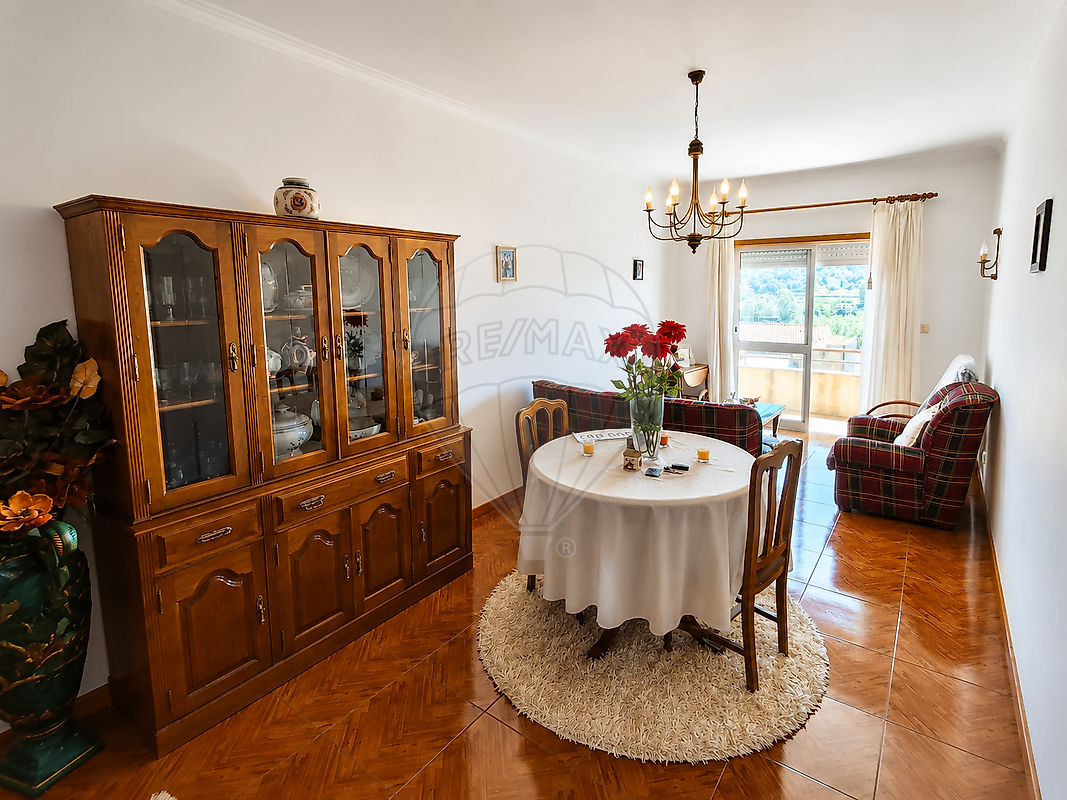 Apartamento T1 à venda em Amares