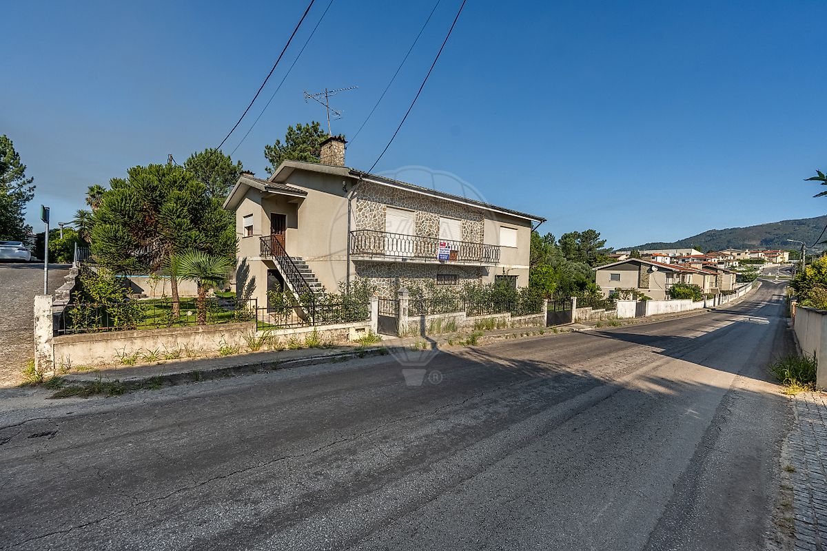 Moradia T5 à venda em Ferreiros, Prozelo e Besteiros, Amares — foto 6