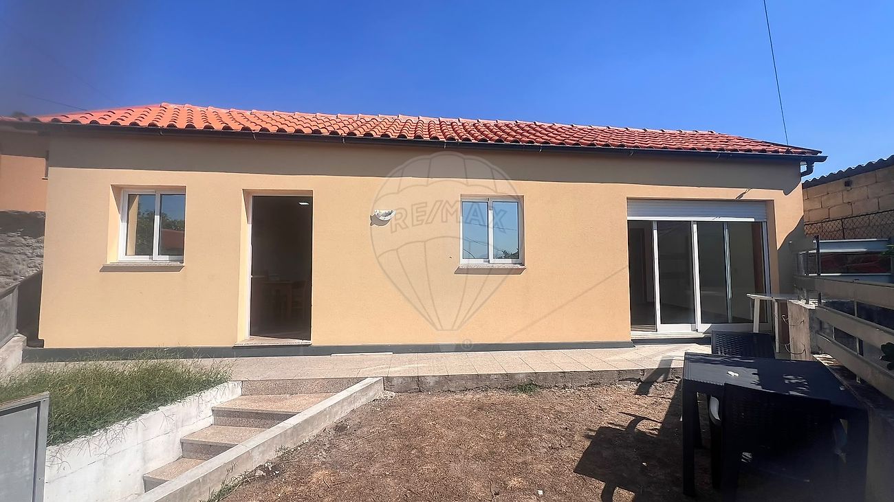 Apartamento T1 à venda em Amares