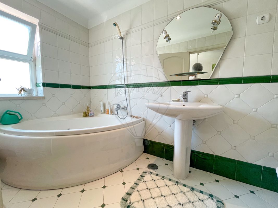 listing 123021043-40 picture-0
