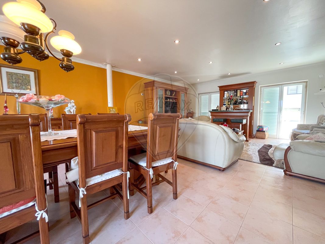 listing 123021043-40 picture-0