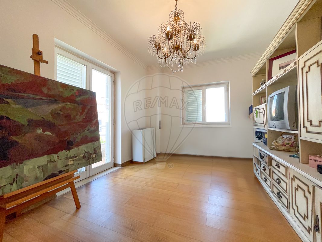 listing 123021043-40 picture-0