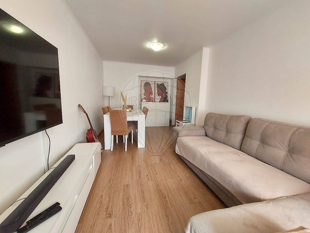 Apartamento T2 à venda em Almada