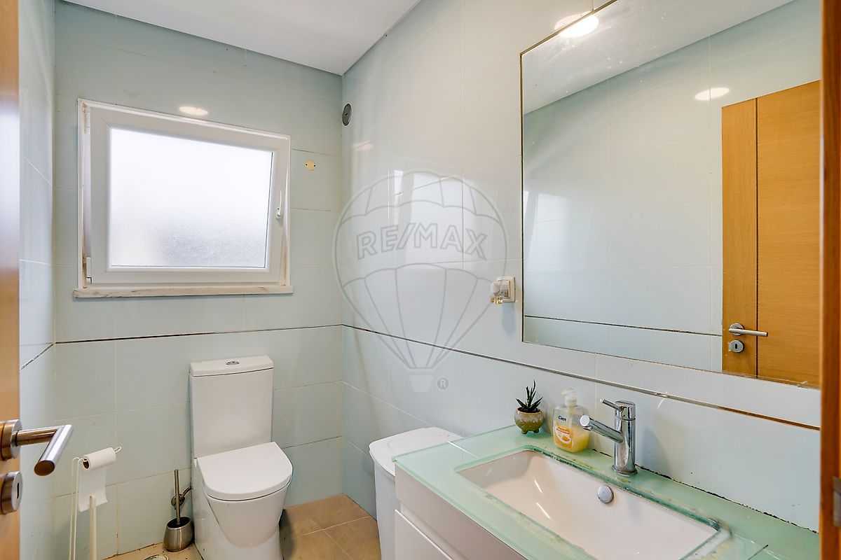 Apartamento T4 à venda em Seixal