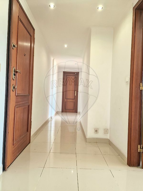 Apartamento T2 à venda em Seixal