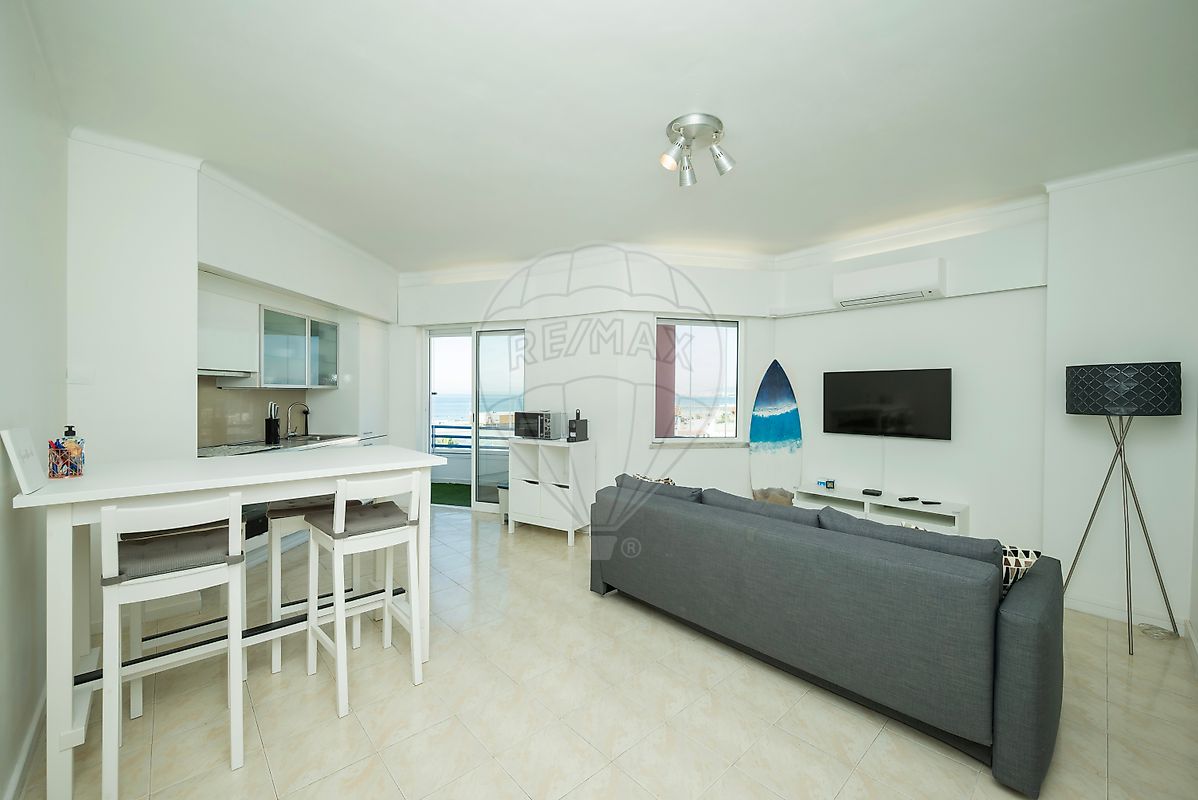 Apartamento T1 para arrendar em Almada