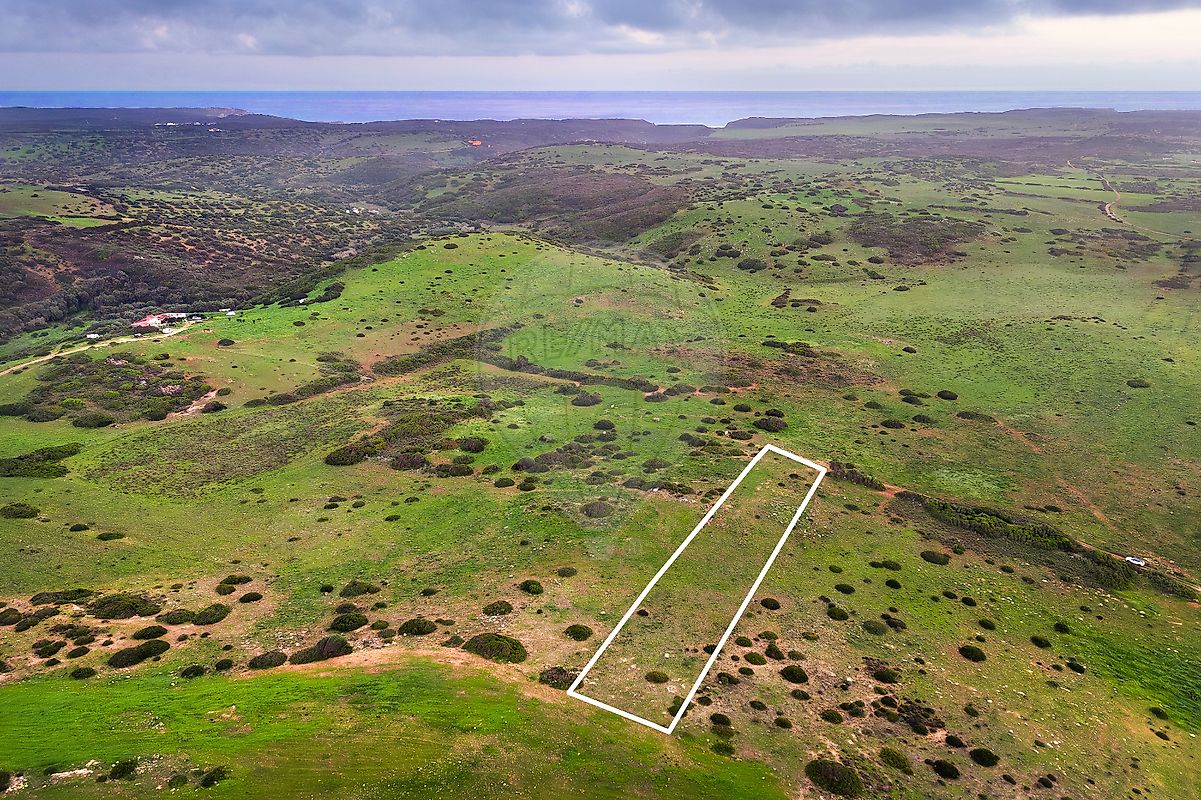 Terreno à venda em Vila do Bispo