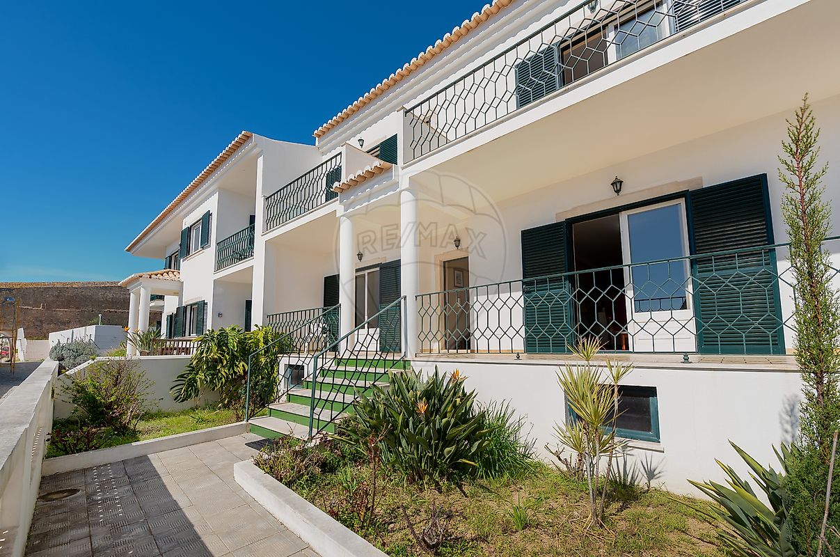Moradia T4 à venda em Lagos