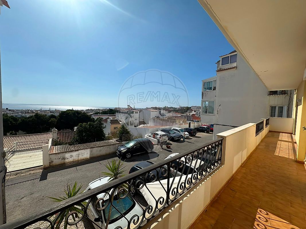 Apartamento T2 para arrendar em Lagos