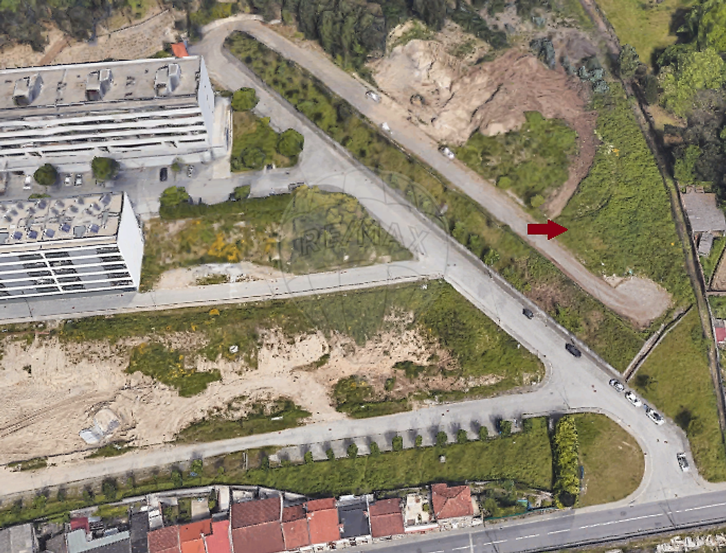 Land for sale in Guimarães, Portugal — €129,000