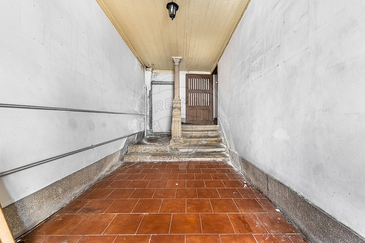 listing 123061230-204 picture-0