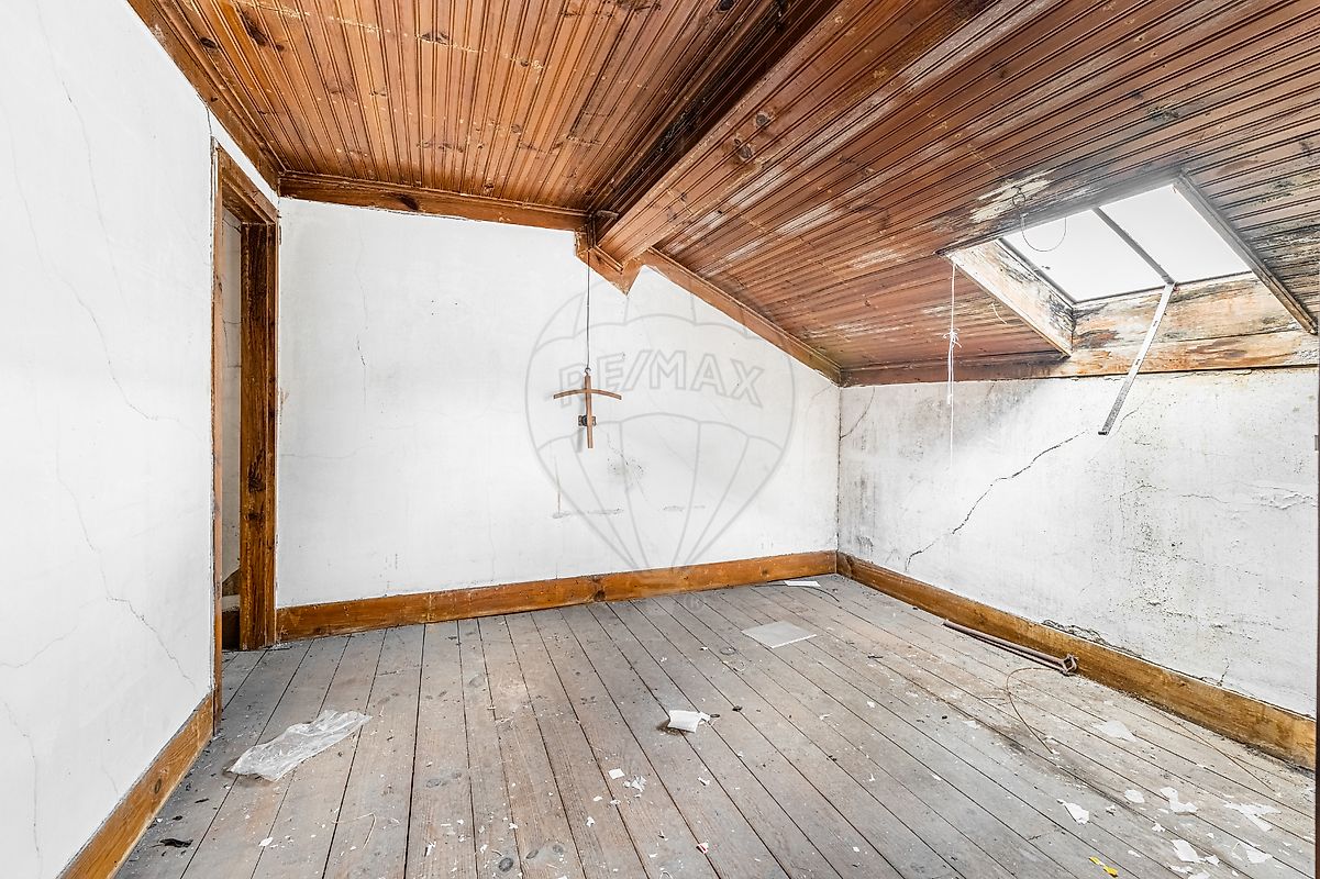 listing 123061230-204 picture-0