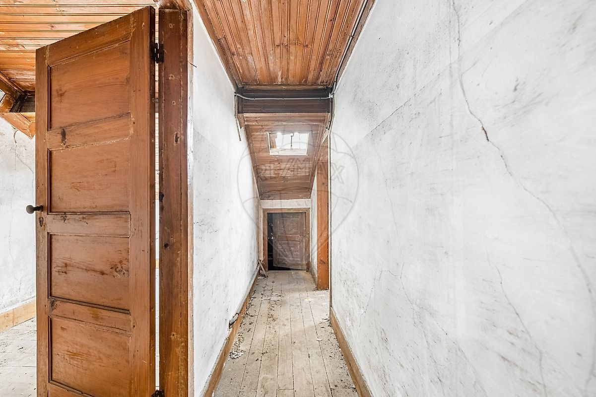 listing 123061230-204 picture-0