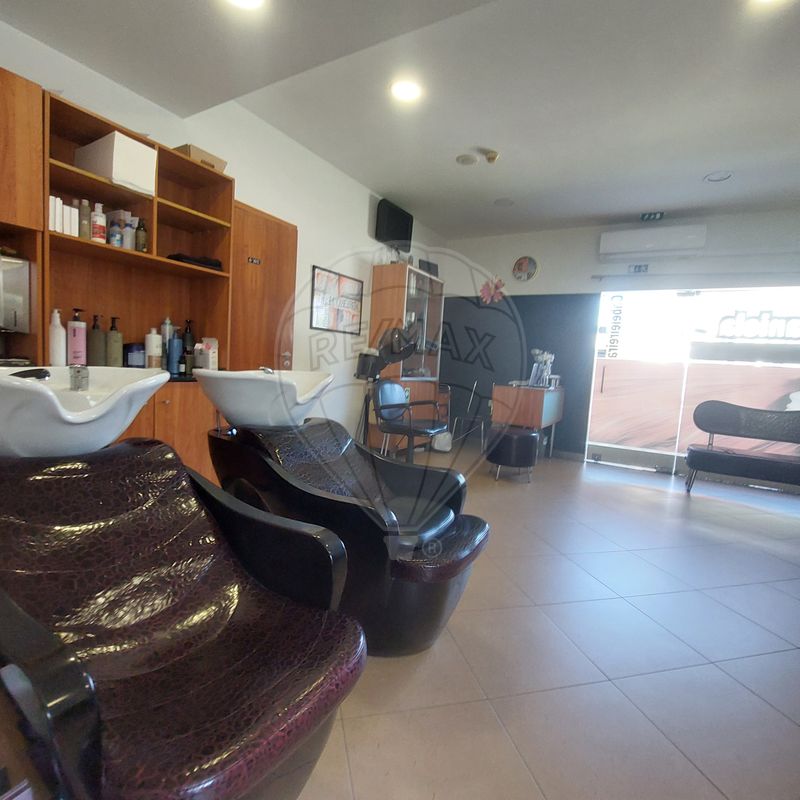 listing 123061226-82 picture-0