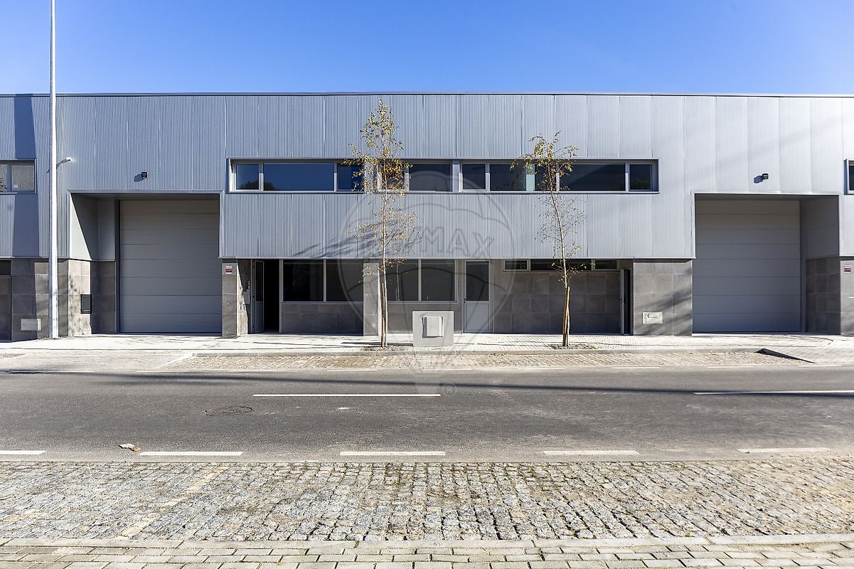 listing 123061236-200 picture-0