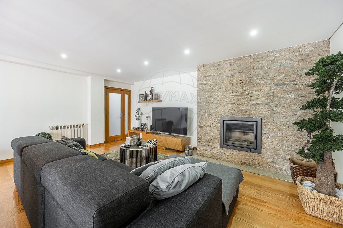listing 123061322-43 picture-0