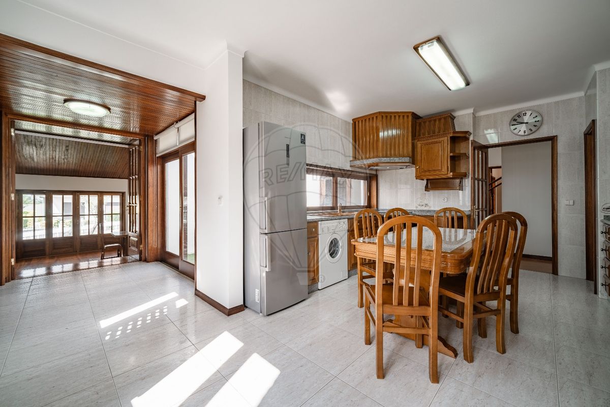 listing 123061404-73 picture-0