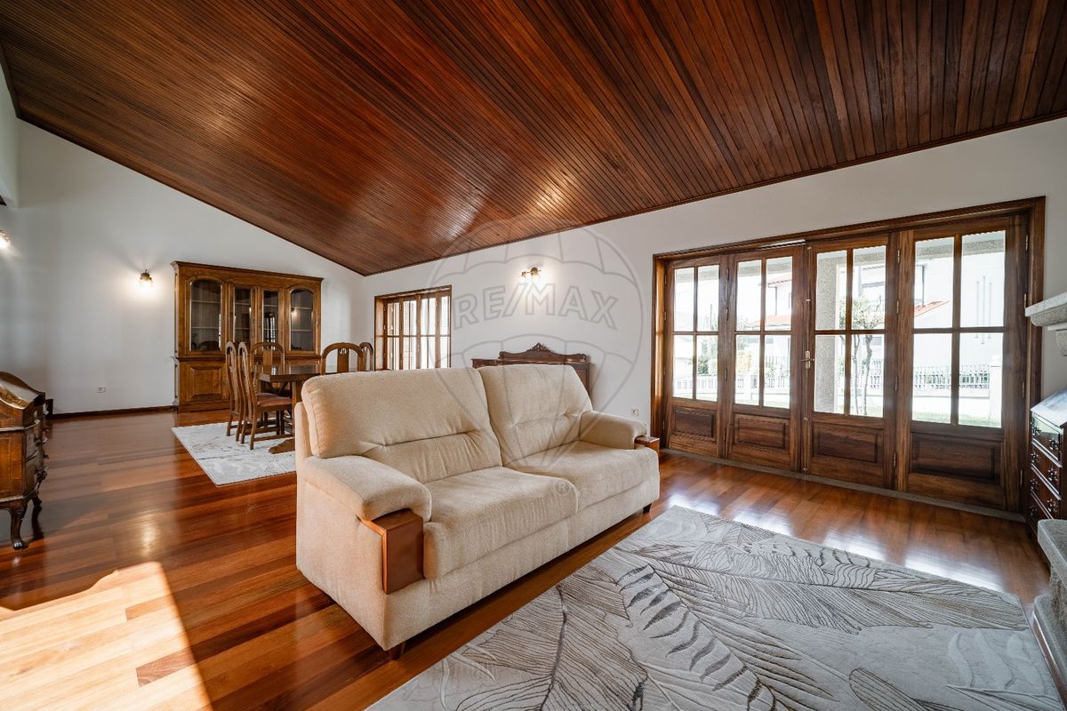 listing 123061404-73 picture-0
