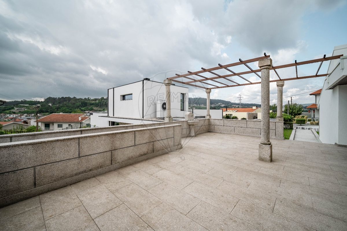 listing 123061404-73 picture-0