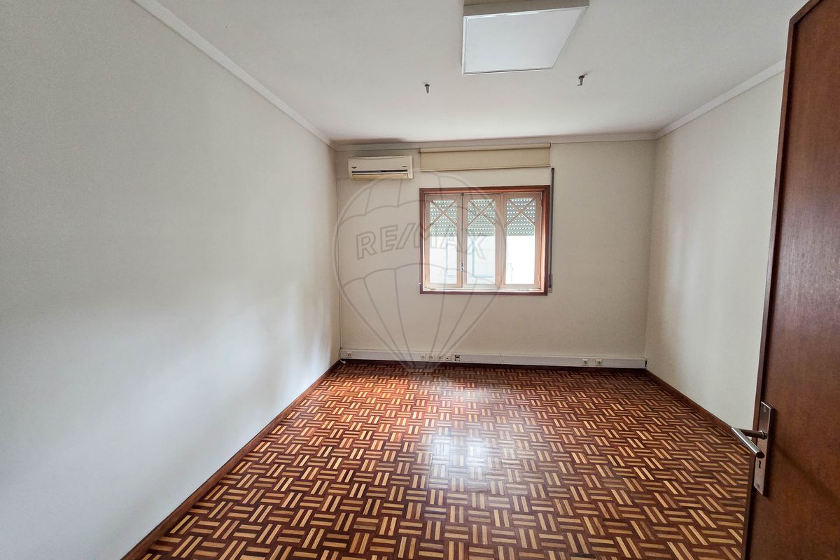 listing 123061050-450 picture-0