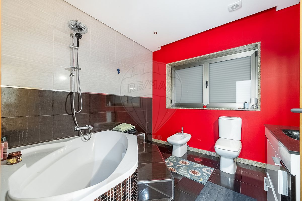 listing 123061245-230 picture-0