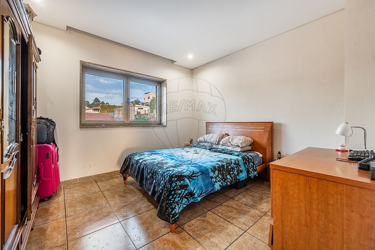listing 123061245-230 picture-0