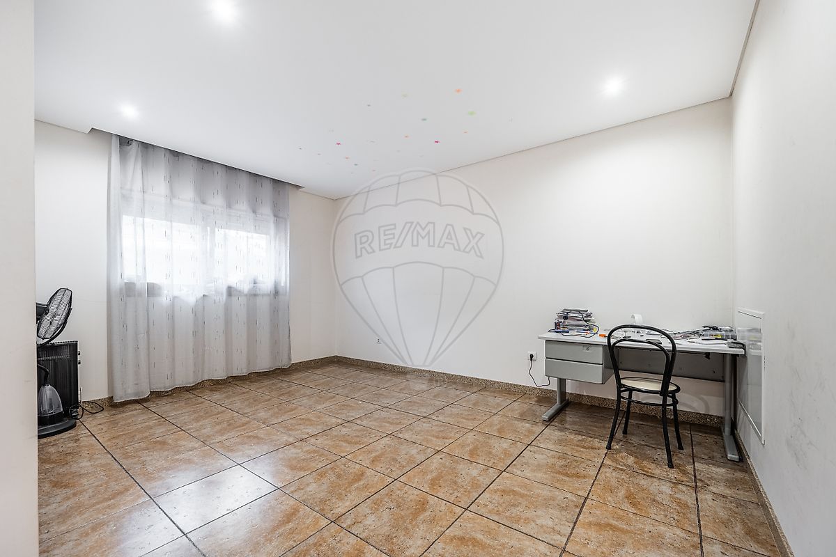 listing 123061245-230 picture-0