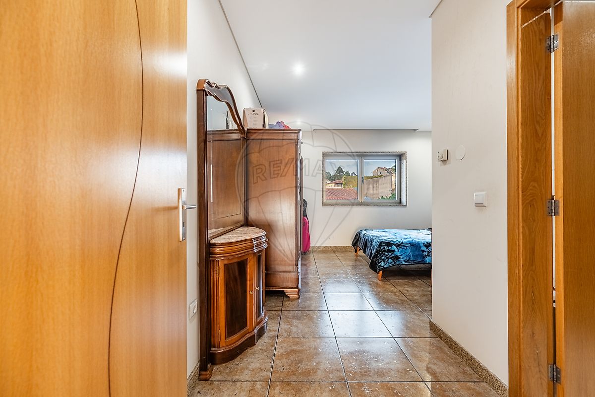 listing 123061245-230 picture-0